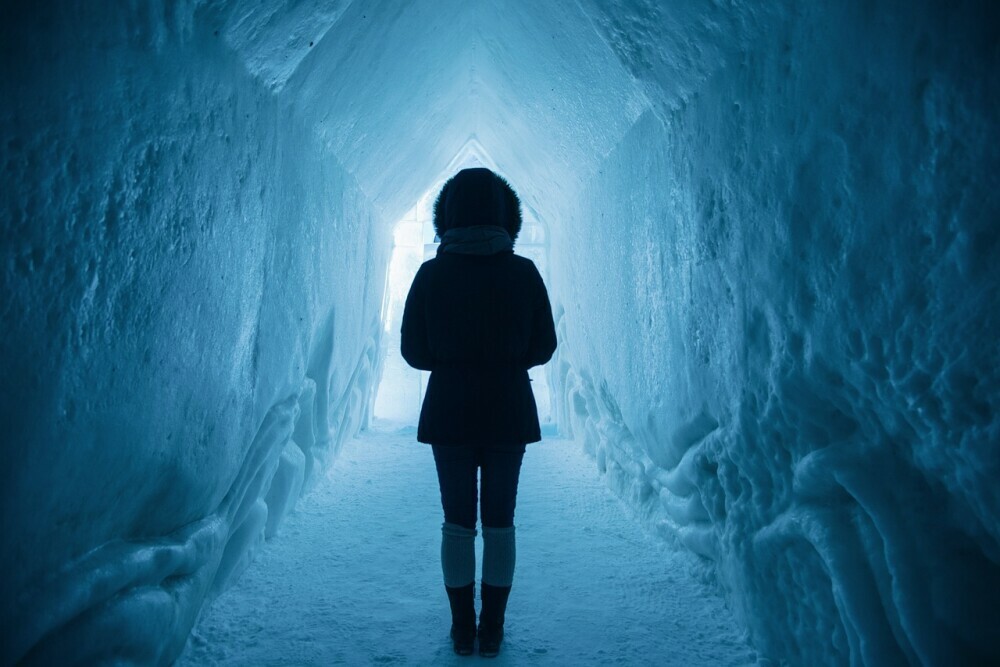 Exploring Caves: Underground Adventures